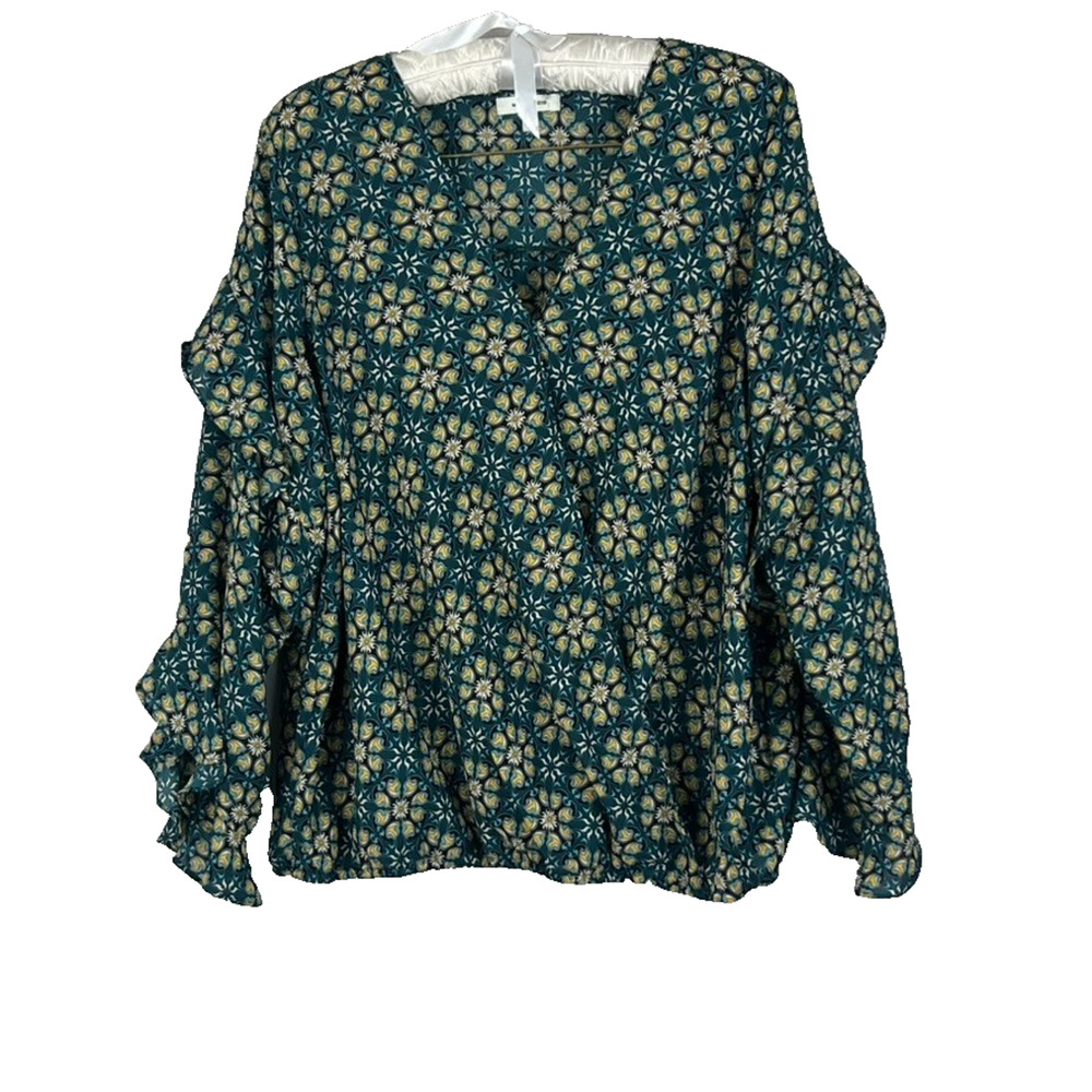 Max Studio Blouse Top Women Size 1X Green Geometric V-Neck Ruffle Long Sleeve